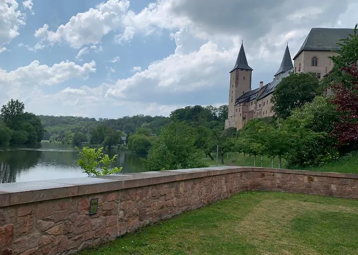 Am Schloss *